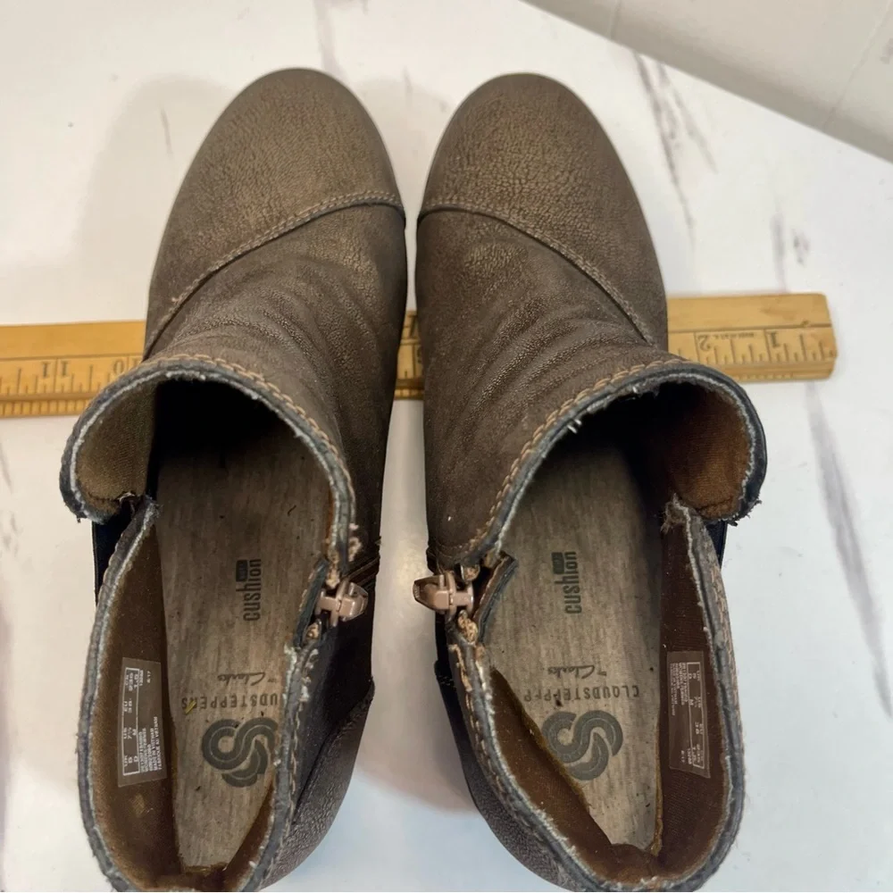 Clarks cloudwalkers Metallic Brown Ankle Booties, Wedge Heel Size 7.5M